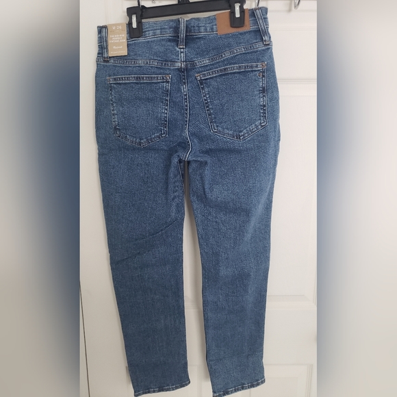 The Mid-Rise Perfect Vintage Jeans in Knowland Wash - Picture 4 of 8